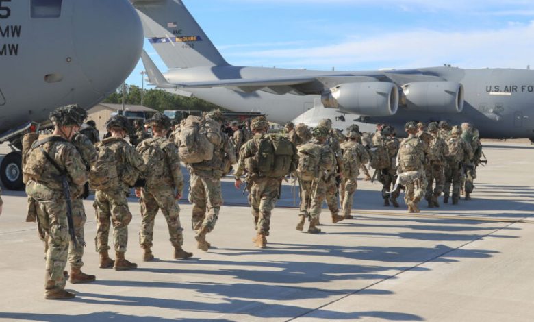 les États-Unis retirent du matériel militaire du Moyen-Orient \Arab Observer