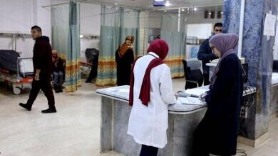 نقابة الأطباء تبدأ اضرابا عن العمل