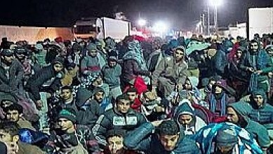 العمال المحتجزين