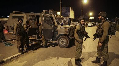 قوات إسرائيلية تغتال فلسطينياً وتصيب العشرات في نابلس بالضفة الغربية