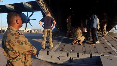 بريطانيا تتعامل بعنصرية واضحة مع السودانيين الفارين من الحرب