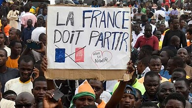 النيجر تطرد السفير الفرنسي لديها