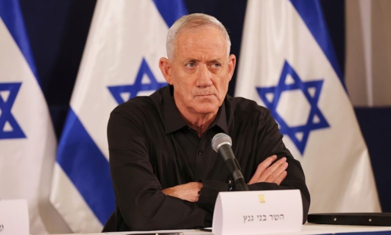 Gantz Threatens to Exit Netanyahu Government