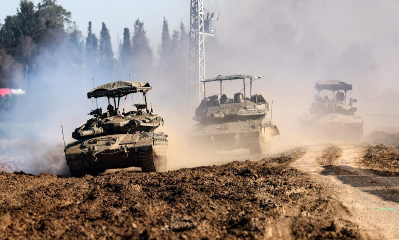 Israeli tanks on the Philadelphia axis