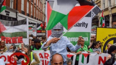 Thousands Protest in Paris