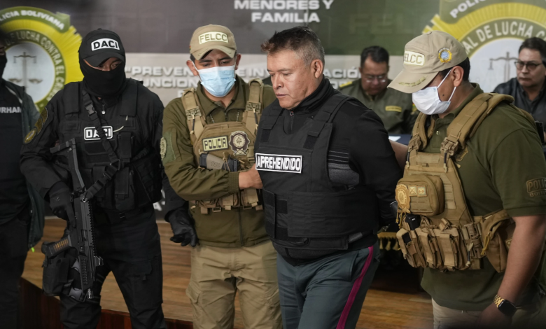 Bolivian security authorities arrest Army Commander General Juan José Zuniga