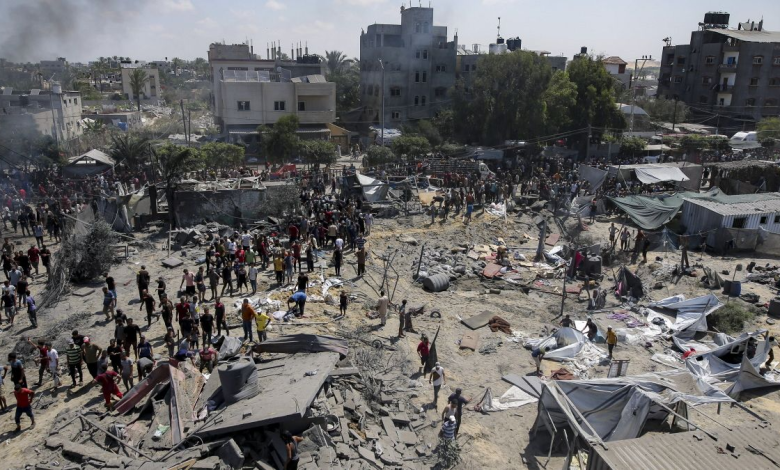 Israel leaves the Tel al-Hawa area in ruins and besieges 50,000 Palestinians in Rafah