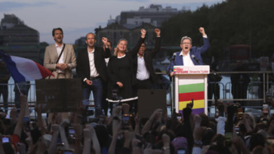 Mélenchon recites his victory speech calling for a "new France"