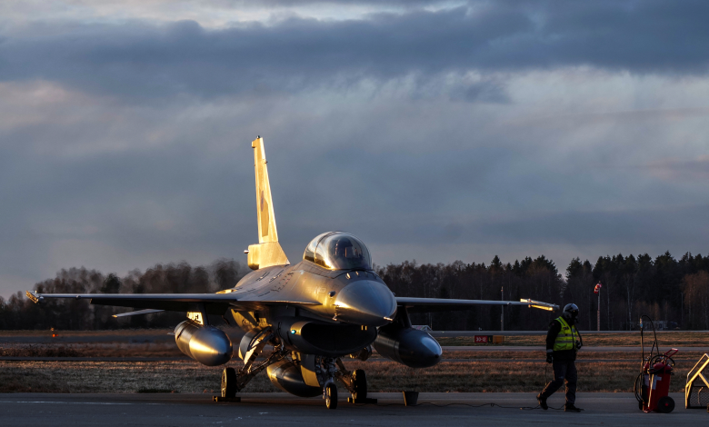 Transporting F-16 fighters to Ukraine