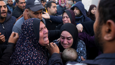 Israel commits two new massacres in displaced persons' shelters in Gaza