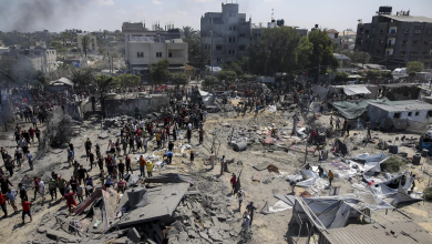 Israel intensifies its raids on Deir al-Balah, crowded with displaced people, in the central Gaza Strip