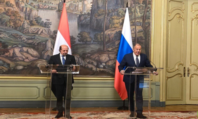 Lavrov with his Yemeni counterpart Shaye Mohsen Al-Zindani