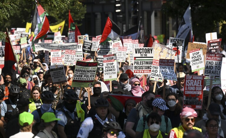 Massive protests in Chicago against Biden administration's support for Israel