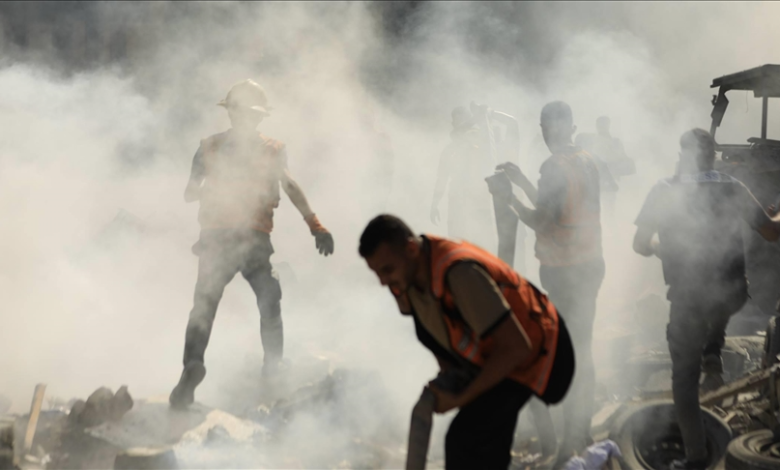 Occupation forces burn Palestinian homes in Jabalia camp