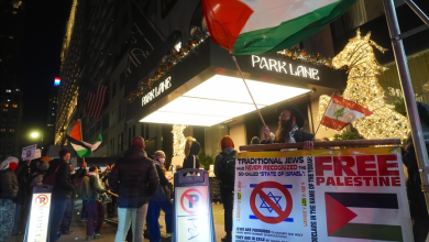 Protesters in Manhattan pursue Israeli war criminal Yoav Galant, demand his arrest