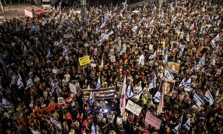 Thousands of Israelis Protest in Tel Aviv