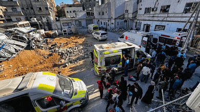 غزة: الاحتلال الإسرائيلي يقتحم مستشفى كمال عدوان ويجبر طواقمه الطبية على إخلائه