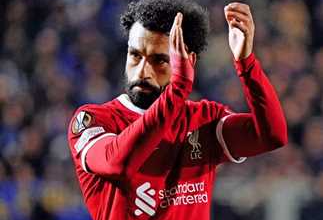 ليفربول الإنجليزي يجدد تعاقده مع محمد صلاح لموسمين