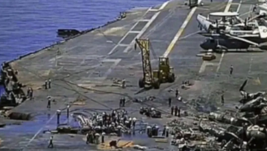 أنصار الله تستهدف حاملتي الطائرات الأميركية في البحر الأحمر