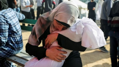 رئيس حزب إسرائيلي يتهم حكومة الفاشي نتنياهو بقتل الأطفال الفلسطينيين كهواية