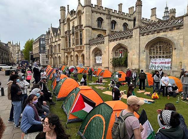 كلية كينغ التابعة لجامعة كامبريدج تقرر إنهاء تعاونها مع شركات مرتبطة بإسرائيل