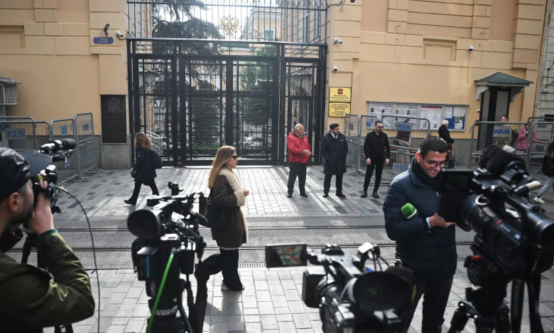 La délégation russe arrive à Istanbul pour les premiers pourparlers directs avec l'Ukraine