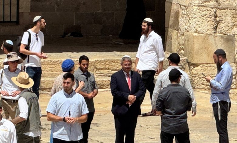Le ministre israélien Ben-Gvir a pris d'assaut le complexe de la mosquée Al-Aqsa