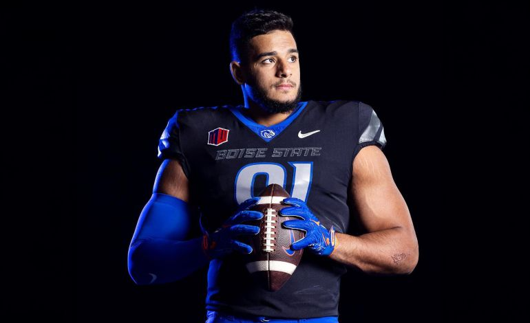 أحمد حسنين... أول لاعب مصري ينضم إلى دوري كرة القدم الأميركية