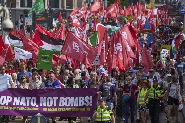 Hundreds protest in The Hague against Nato
