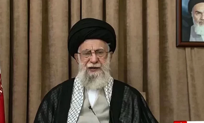 خامنئي: إيران وجهت "صفعة على وجه أميركا"