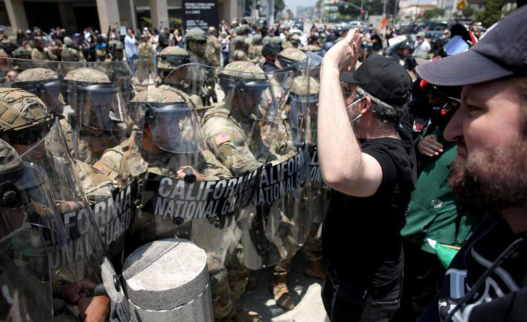 لوس أنجلوس: اتساع رقعة الاحتجاجات وقوات (المارينز) تتدخل لقمع المتظاهرين