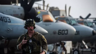 واشنطن تحشد عسكرياً في البحر المتوسط وتحرك قاذفات الشبح بي-2